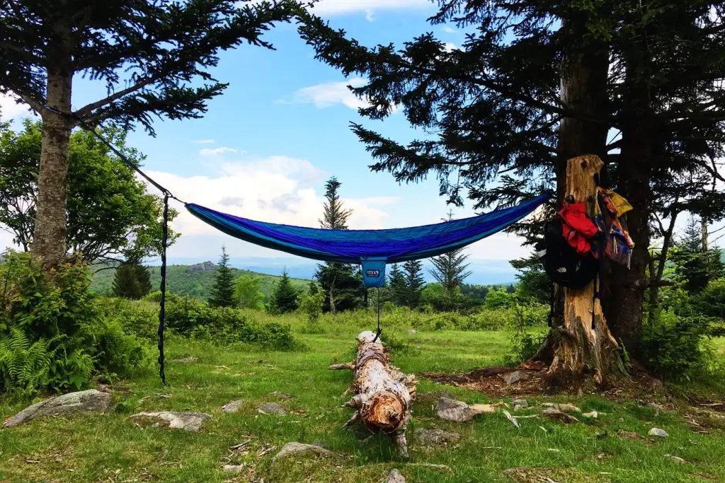 how-to-choose-a-camping-hammock