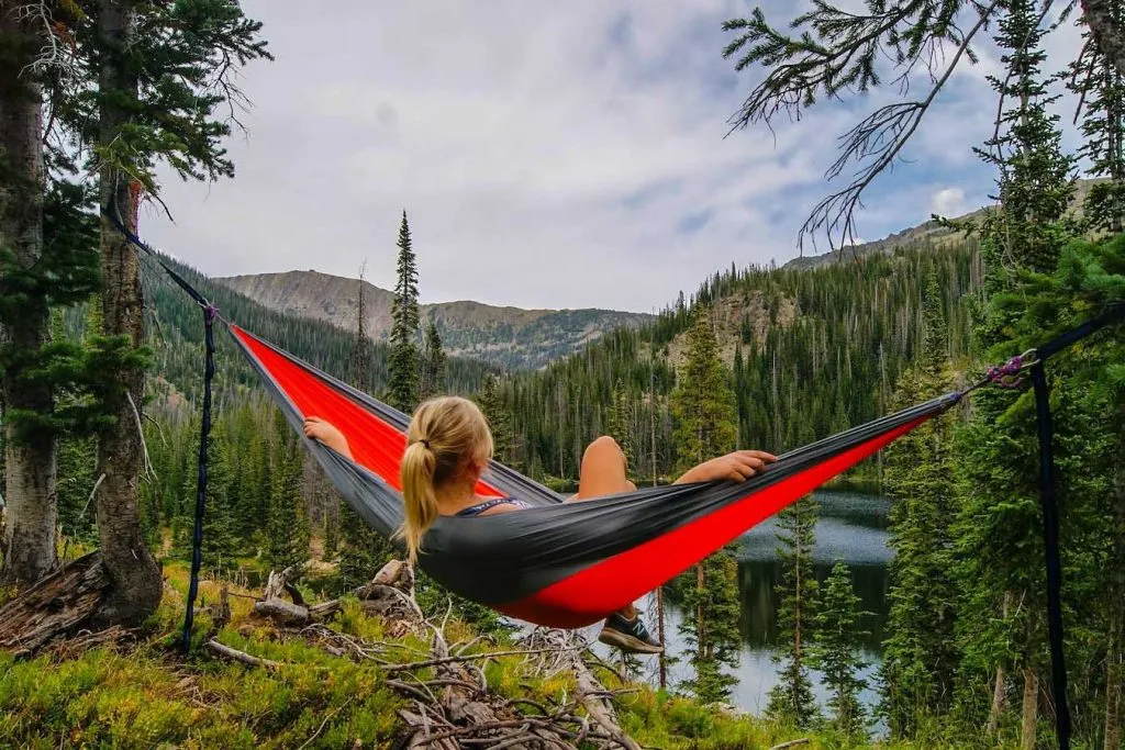 Hammock to best sale hang between trees